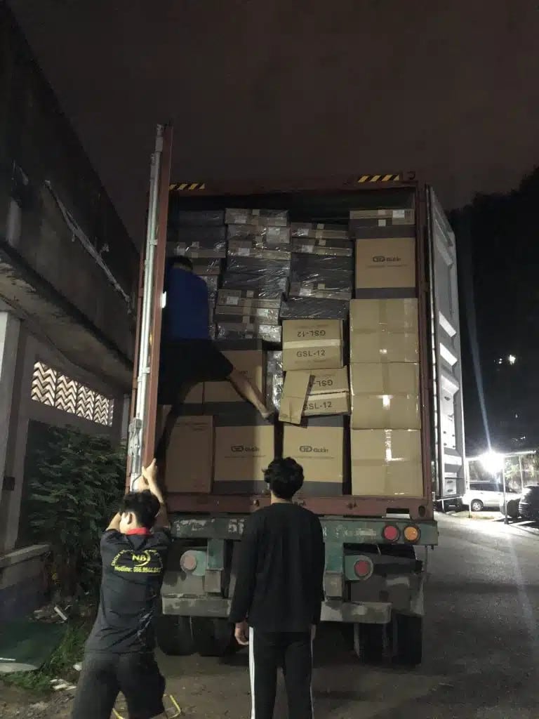 giá bốc xếp container